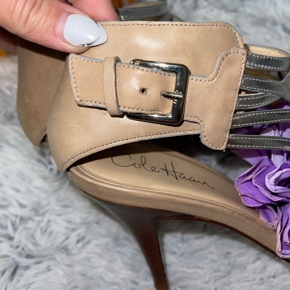 Cole Haan || Women's Verona Size Silver/Tan Heel Pumps Size 7.5 - Picture 8 of 10